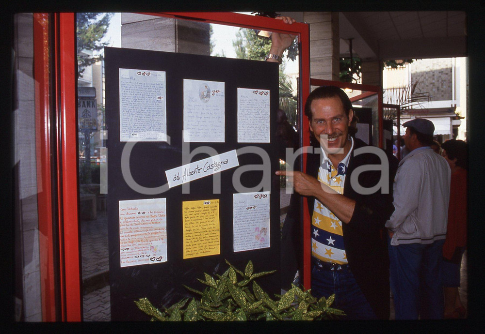 35mm vintage slide* 1992 ALBERTO CASTAGNA con lettere fans Fatti Vostri (2)