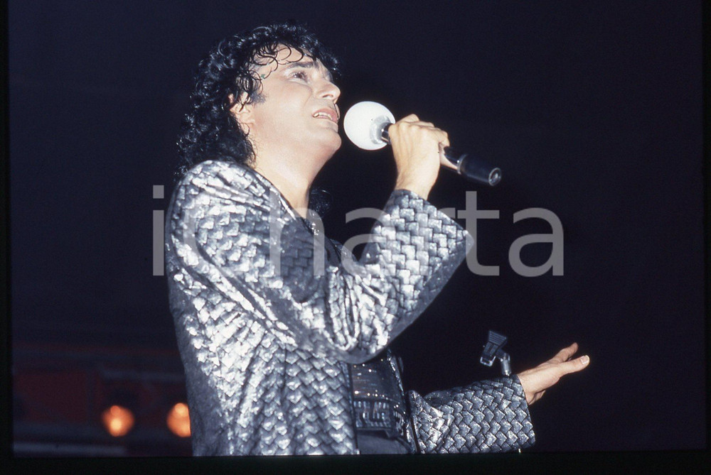 35mm vintage slide* 1986 Zero Tour RENATO ZERO durante un concerto (2)