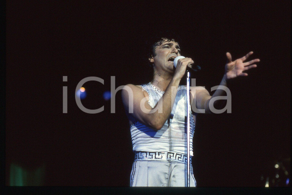 Fotografia d epoca originale 35mm vintage slide 1986 Zero Tour RENATO ZERO durante un concerto 13 1