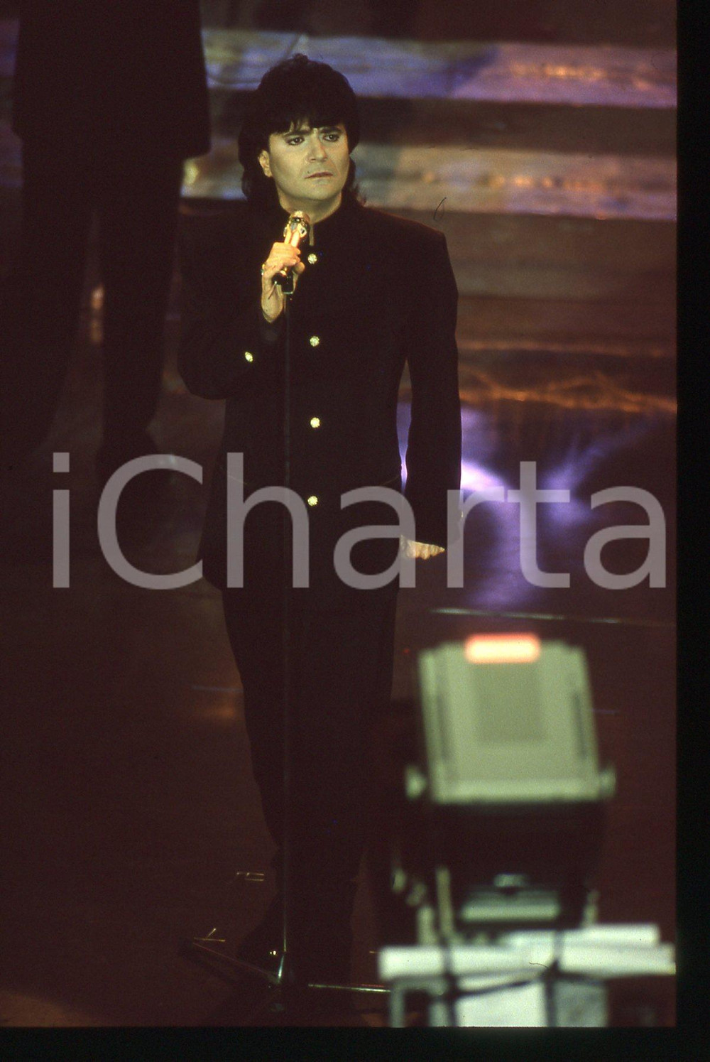 35mm vintage slide*1991 Festival Sanremo RENATO ZERO canta "Spalle al Muro" (8)