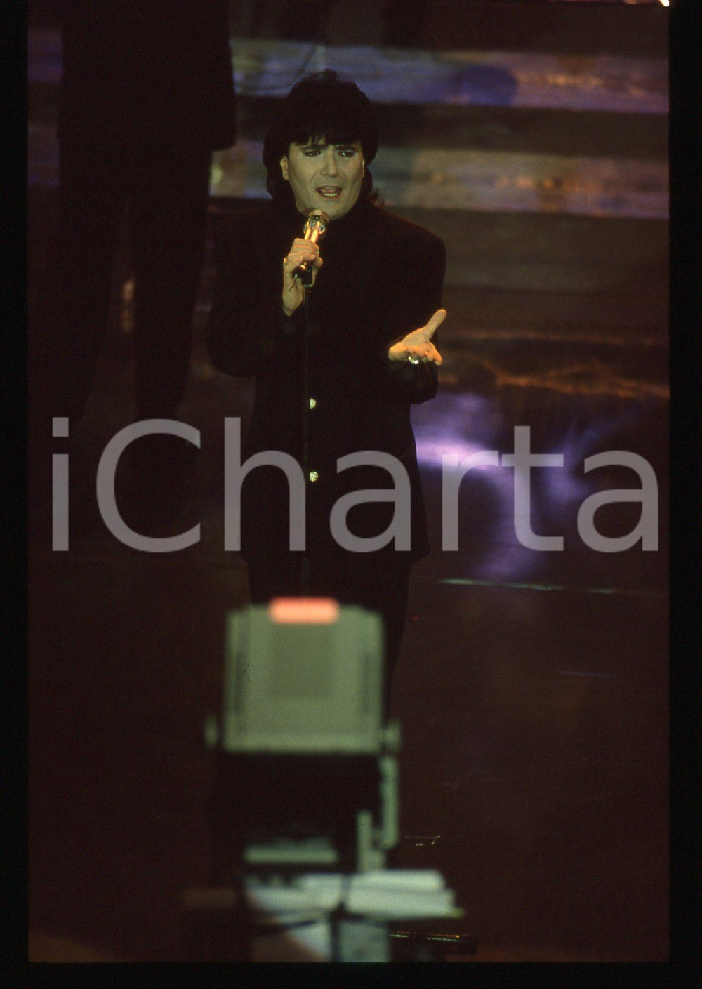 35mm vintage slide*1991 Festival Sanremo RENATO ZERO canta "Spalle al Muro" (25)
