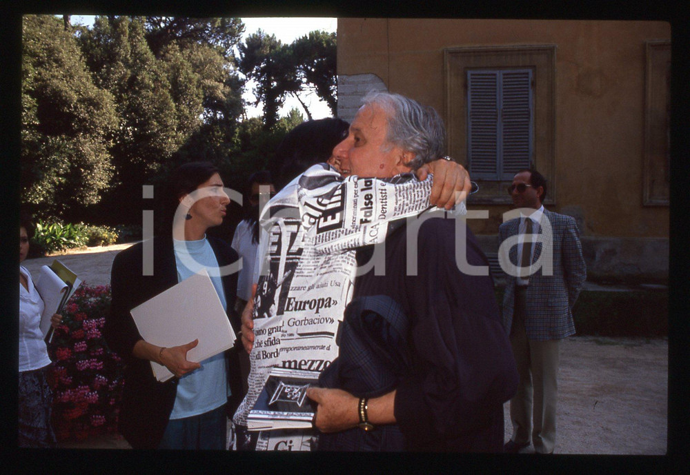 35mm vintage slide*1990ca La Versiliana RENATO ZERO abbraccia SERGIO BERNARDINI
