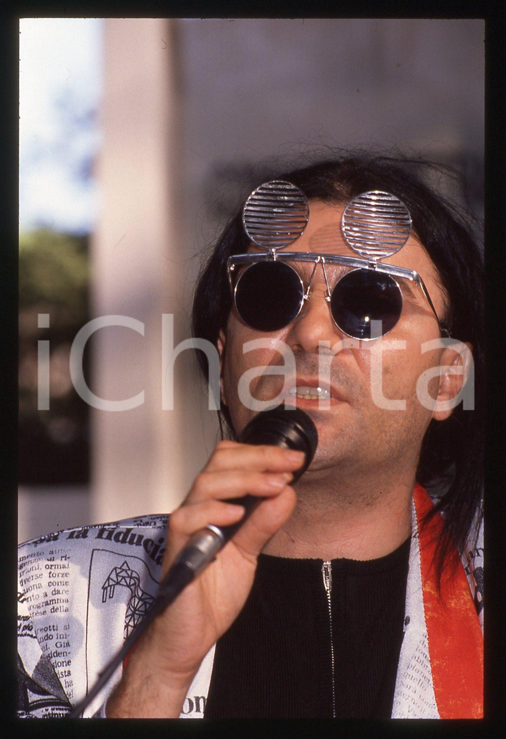 35mm vintage slide* 1990ca Festival La Versiliana RENATO ZERO al microfono (2)