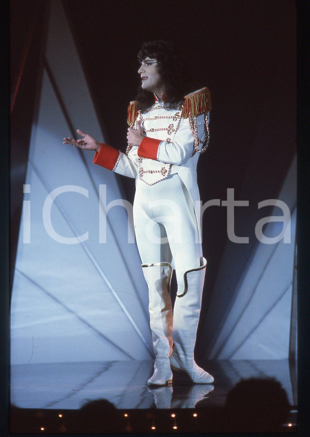 Fotografia d epoca originale 35mm vintage slide1984 Riva del Garda RENATO ZERO canta PER NON ESSERE COSÃ¬ 1