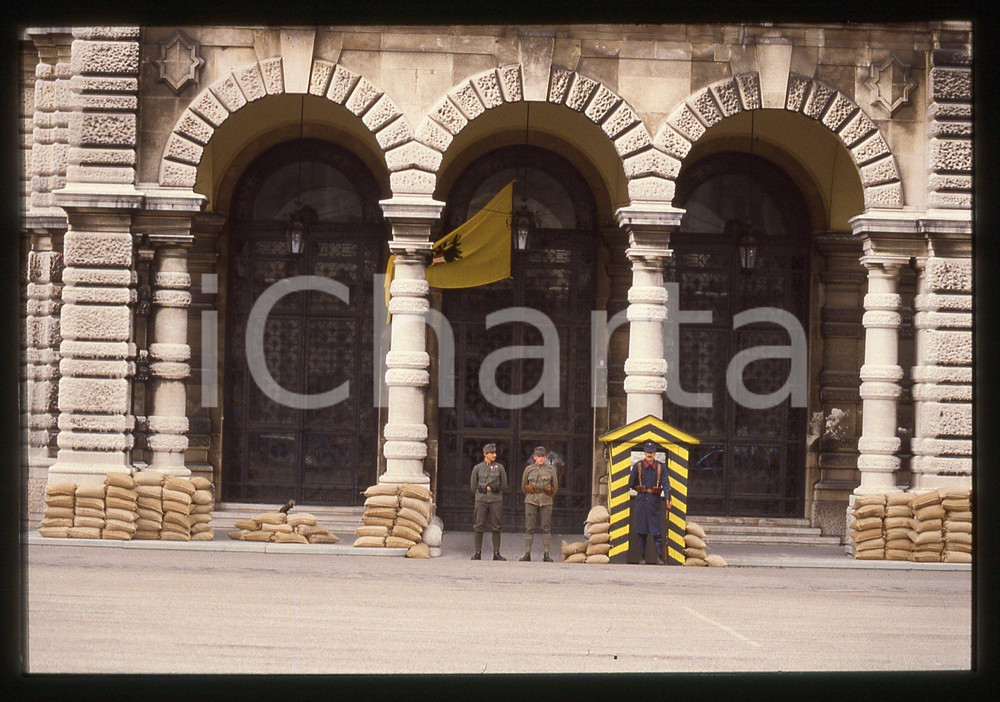 35mm vintage slide*1988 La Coscienza di Zeno SANDRO BOLCHI Prefettura Trieste(3)