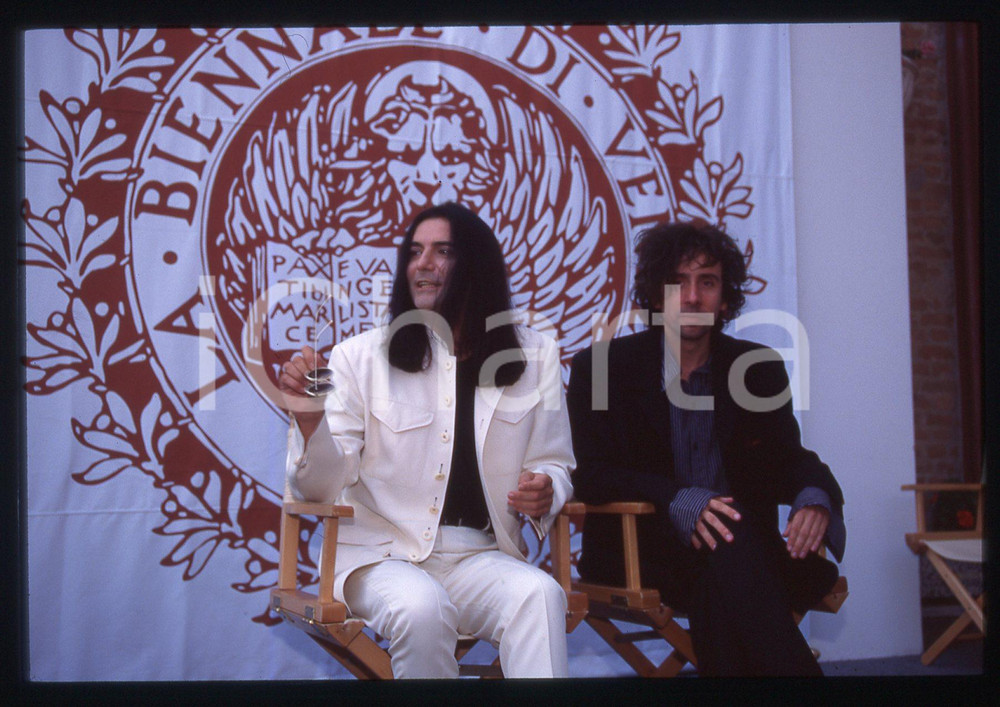Fotografia d epoca originale 35mm vintage slide 1994 Festival Cinema Venezia Renato ZERO con Tim BURTON 1