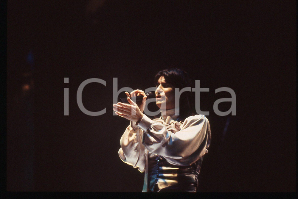 35mm vintage slide* 1988 Tour Zerolive RENATO ZERO durante un concerto (49)