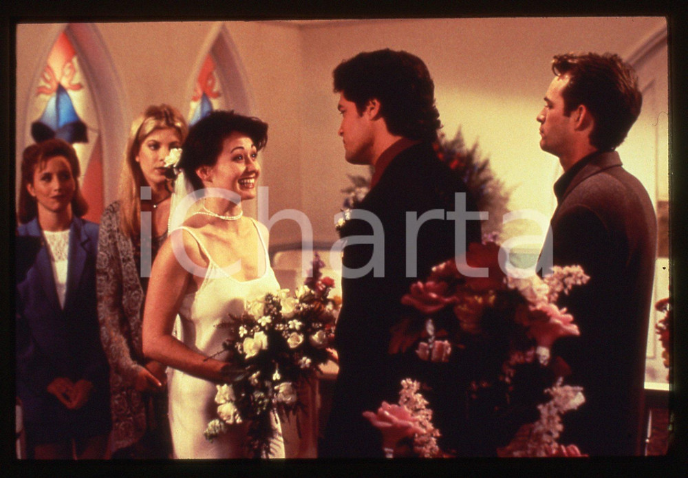 Fotografia d epoca originale 35mm vintage slide 1990ca BEVERLY HILLS 90210 Shannen DOHERTY  matrimonio 1