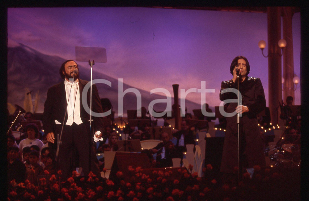 35mm vintage slide* 1999 Pavarotti & Friends Renato ZERO e Luciano PAVAROTTI (2)