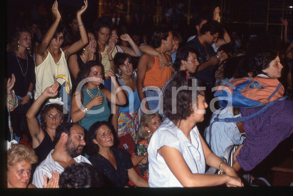 35mm vintage slide* 1990ca Sorcini di Renato ZERO ad un concerto