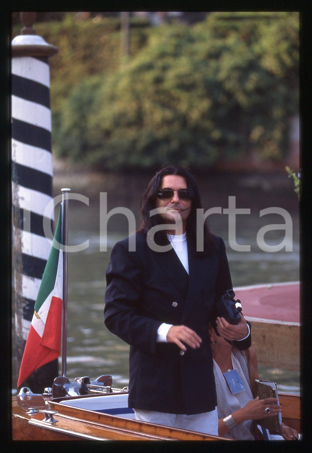 35mm vintage slide* 1994 Festival Cinema Venezia Renato ZERO con Polaroid (2)