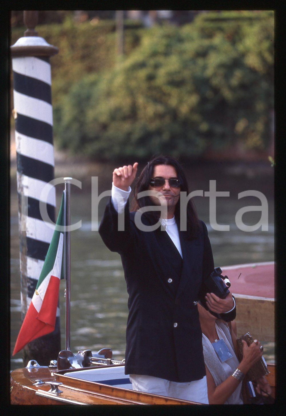 35mm vintage slide* 1994 Festival Cinema Venezia Renato ZERO con Polaroid (3)