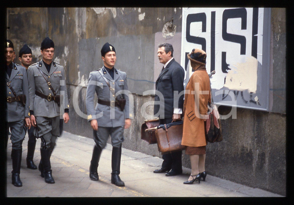 35mm vintage slide* 1988 Miss Arizona Marcello MASTROIANNI e Hanna SCHYGULLA (3)