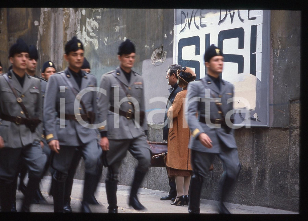 35mm vintage slide* 1988 Miss Arizona Marcello MASTROIANNI e Hanna SCHYGULLA (6)