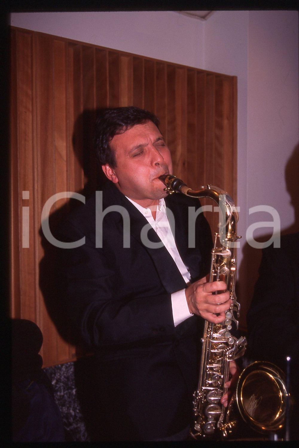 35mm vintage slide*  1990ca Piero CHIAMBRETTI si esibisce al sassofono