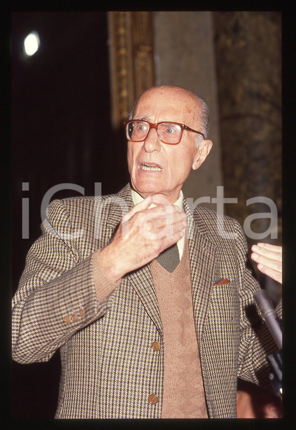 35mm vintage slide* 1990ca Intervento pubblico di Indro MONTANELLI (5)