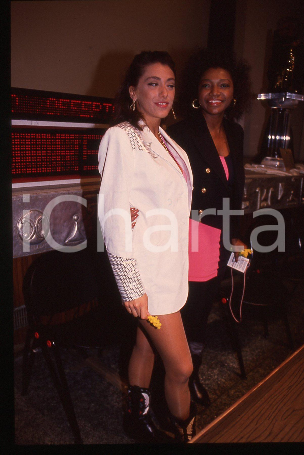 Fotografia d epoca originale 35mm vintage slide 1991 Festival di SANREMO Sabrina SALERNO e SHANNON 1