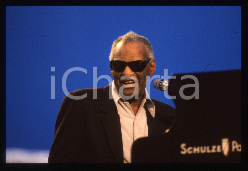 35mm vintage slide* 1990ca Ray CHARLES al pianoforte (2)