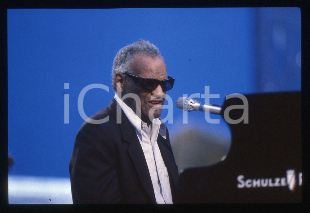 35mm vintage slide* 1990ca Ray CHARLES al pianoforte Schulze Pollmann (8)