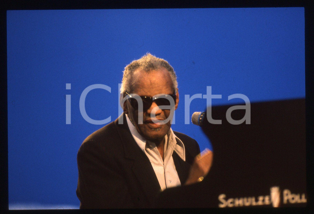 35mm vintage slide* 1990ca Ray CHARLES al pianoforte Schulze Pollmann (11)