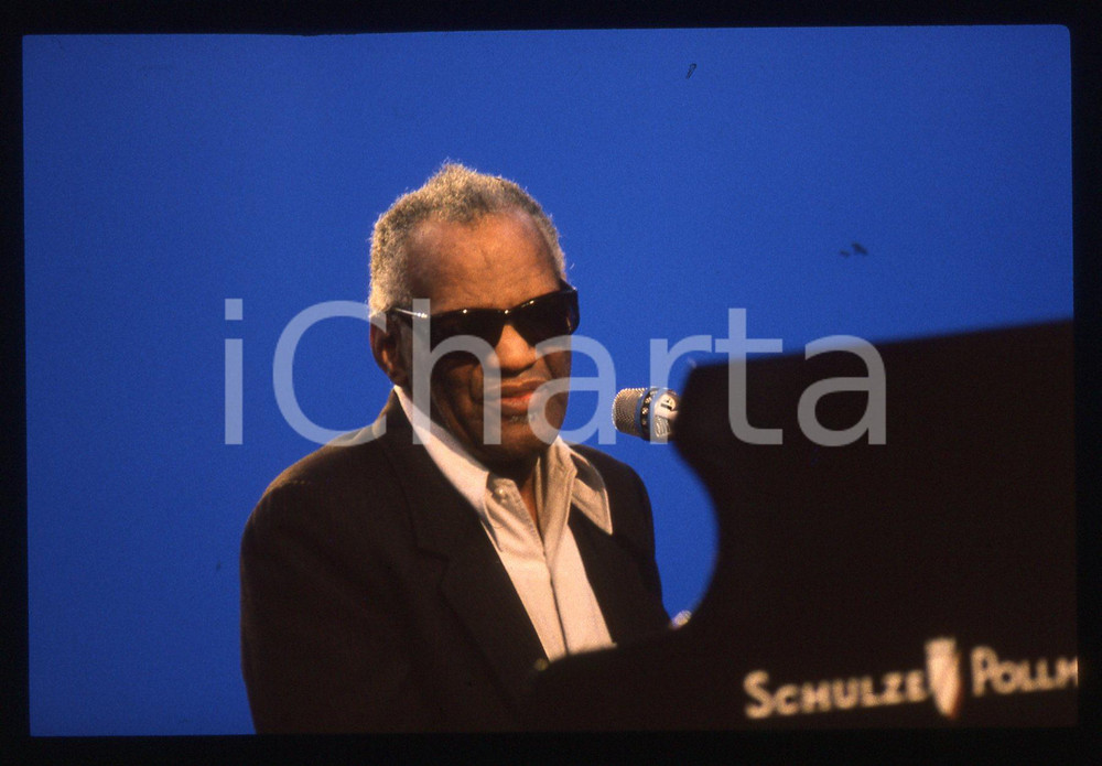 35mm vintage slide* 1990ca Ray CHARLES al pianoforte Schulze Pollmann (15)