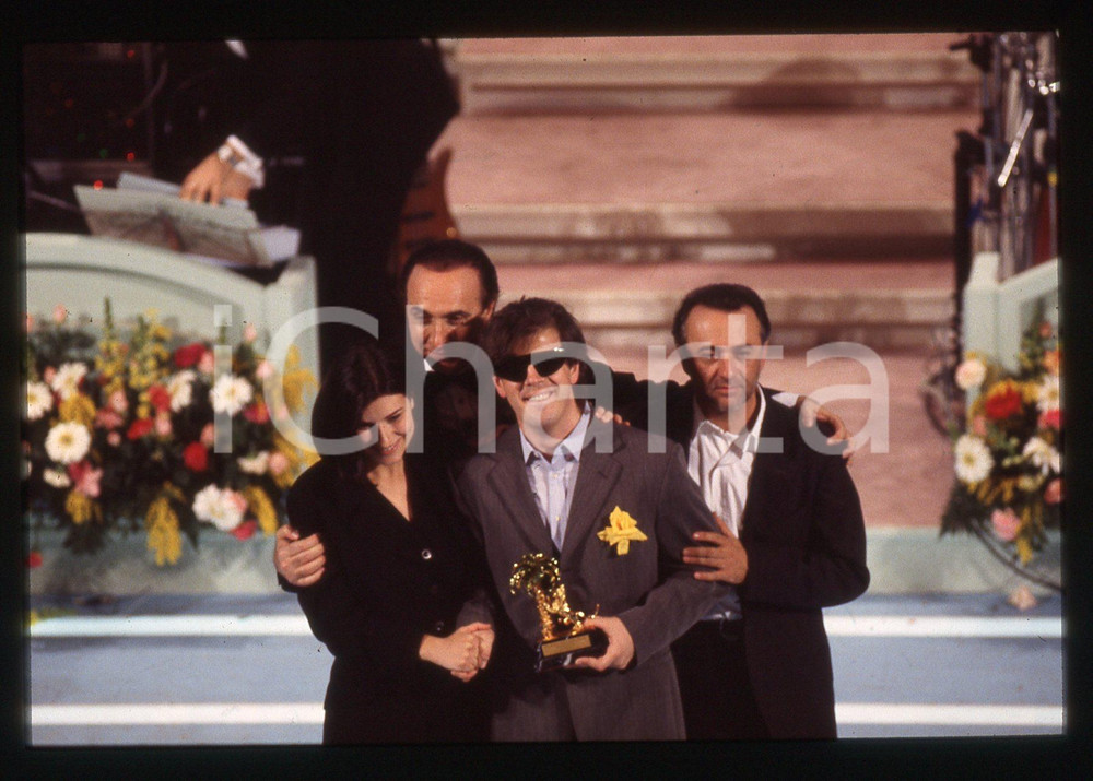 Negativo, diapositiva originale 35mm vintage slide 1994 Festival di SANREMO Laura PAUSINI con Aleandro BALDI 1