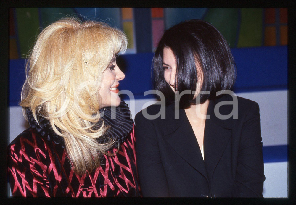 35mm vintage slide* 1994 Festival SANREMO Donatella RETTORE e Laura PAUSINI (2)