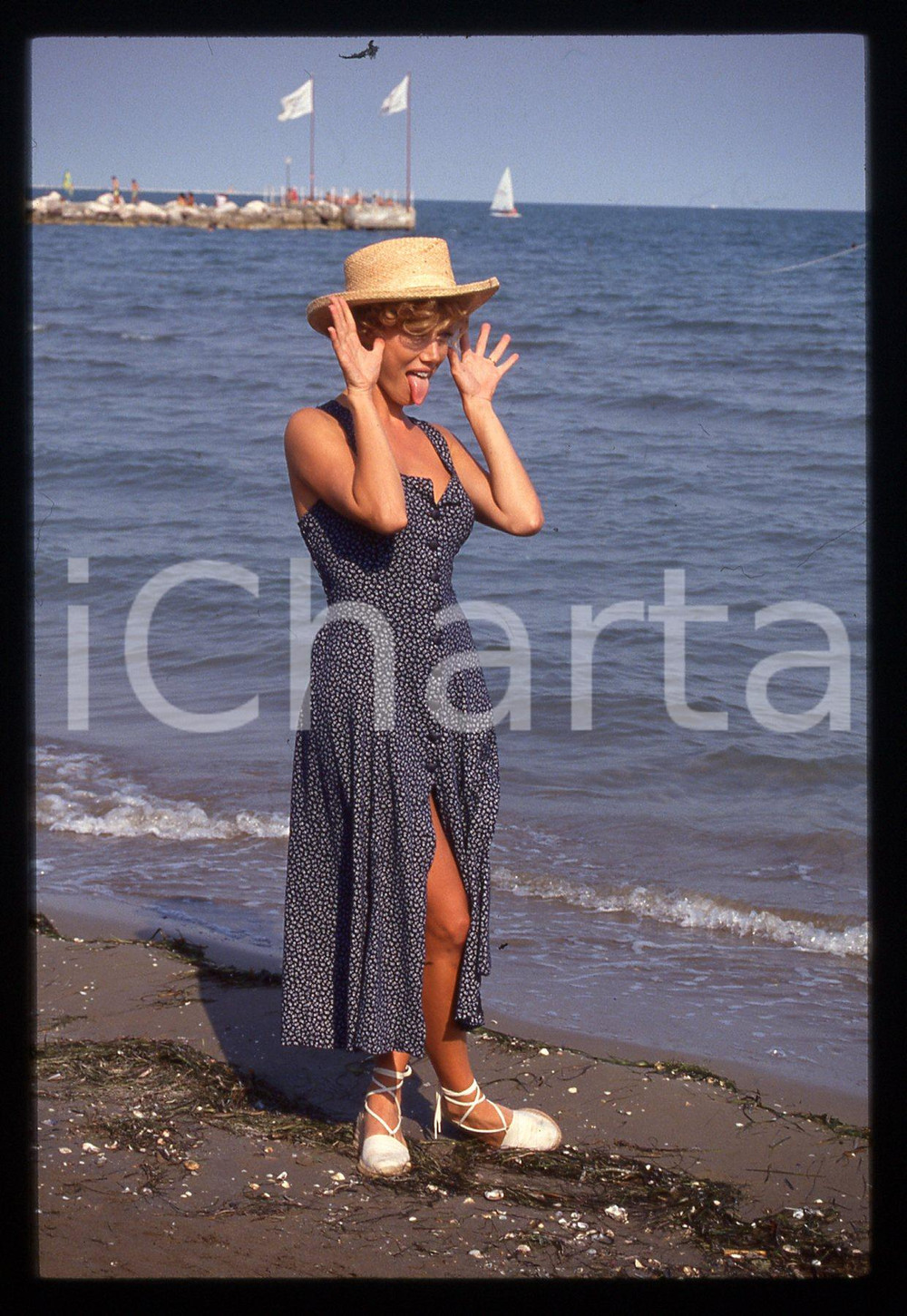 35mm vintage slide* 1990ca Ritratto curioso di Nancy BRILLI