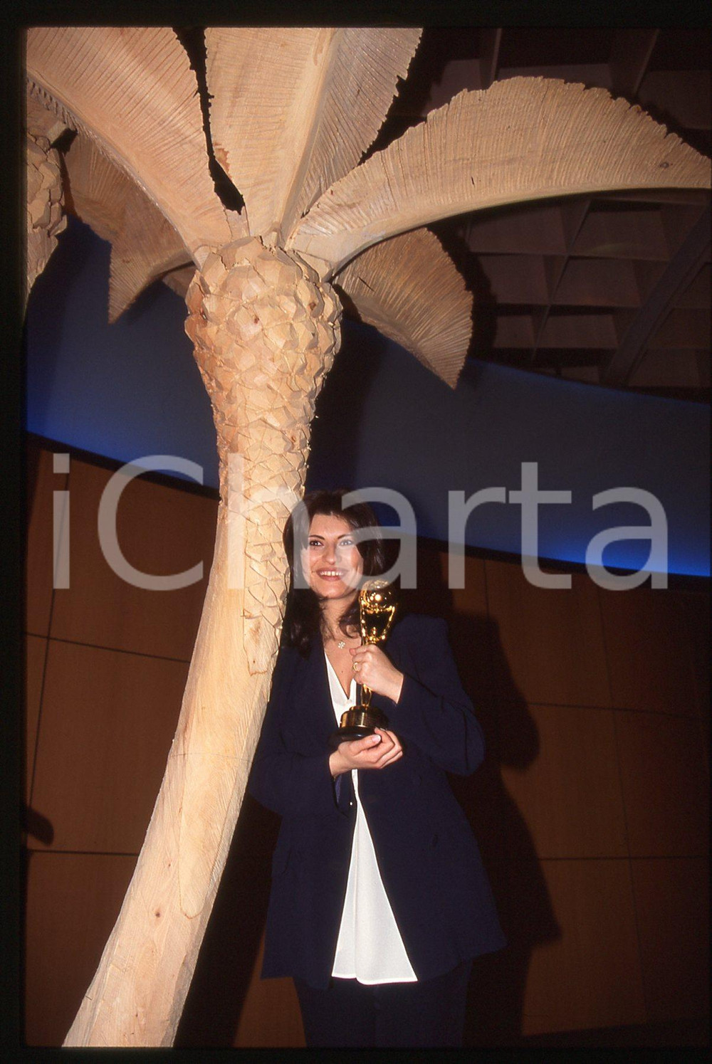 35mm vintage slide*1995 MONTECARLO Laura PAUSINI premiata al Music Festival (12)