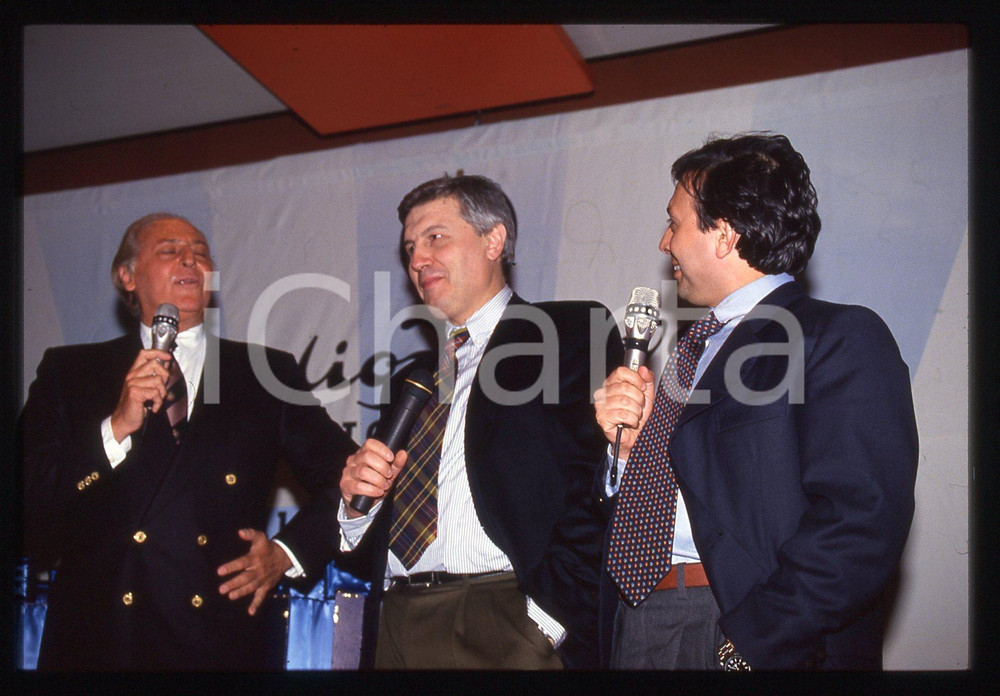 35mm vintage slide* 1993 RADIOFESTIVAL Piero CHIAMBRETTI con RENZO ARBORE (5)