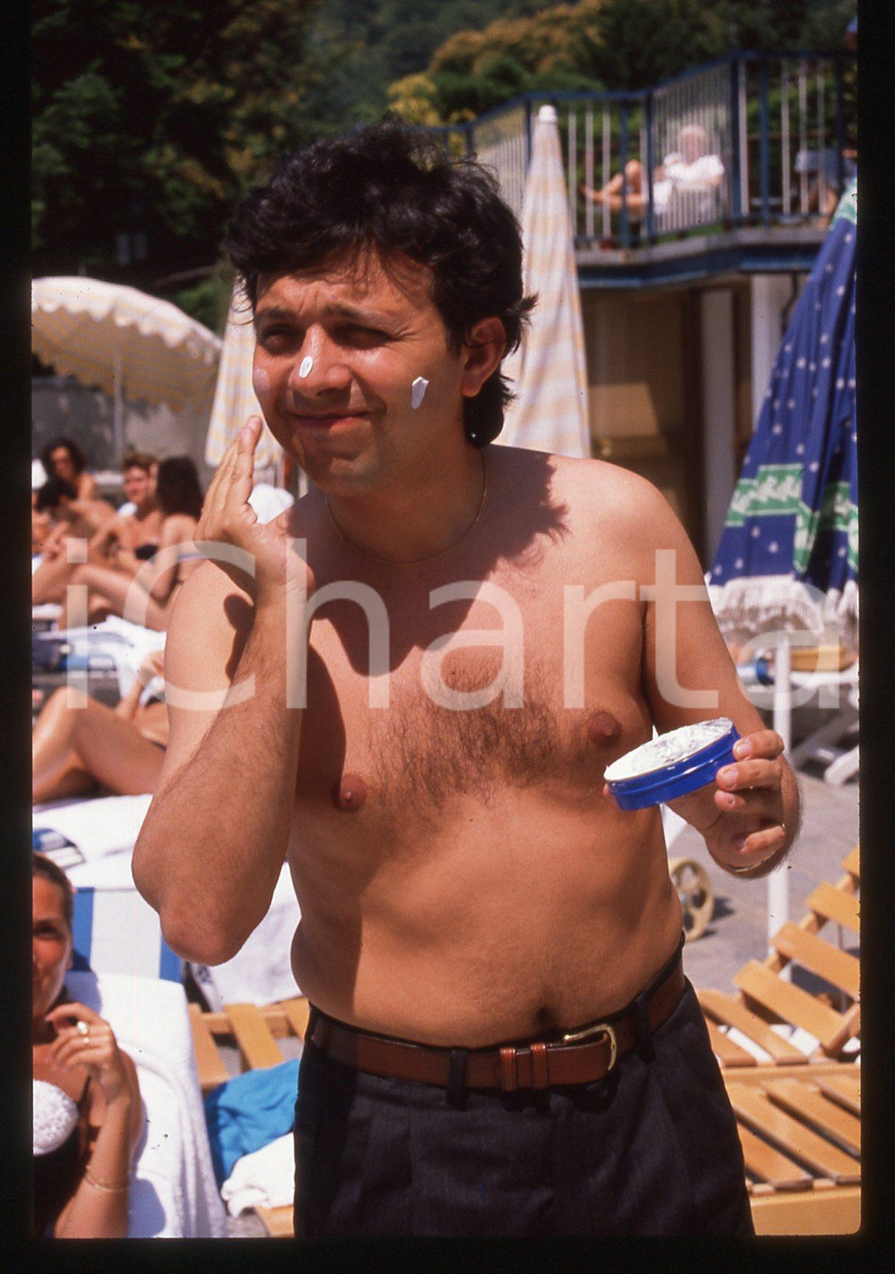 35mm vintage slide*1990ca Piero CHIAMBRETTI con crema solare (2)