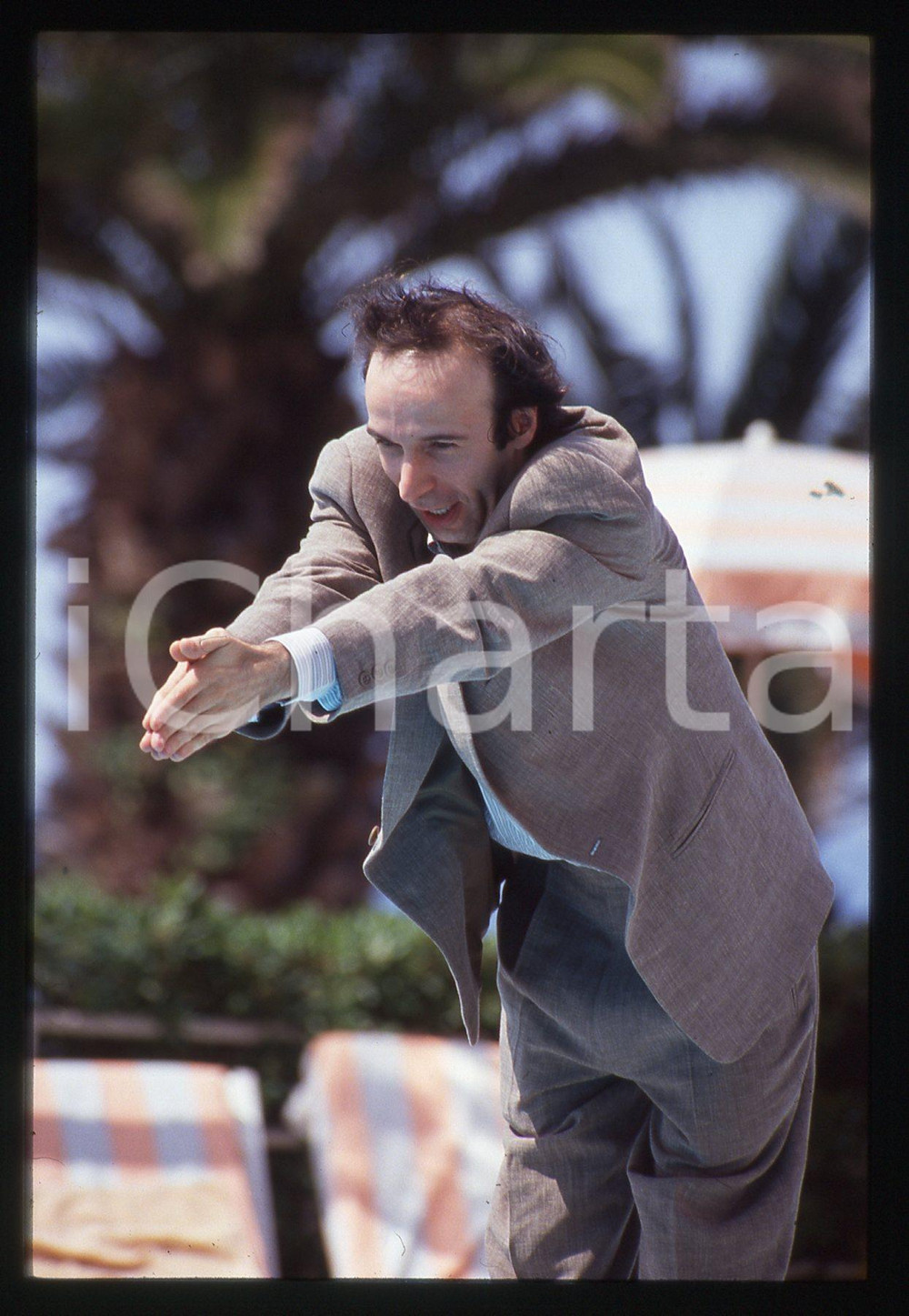 35mm vintage slide* 1990ca Ritratto curioso di Roberto BENIGNI (2)