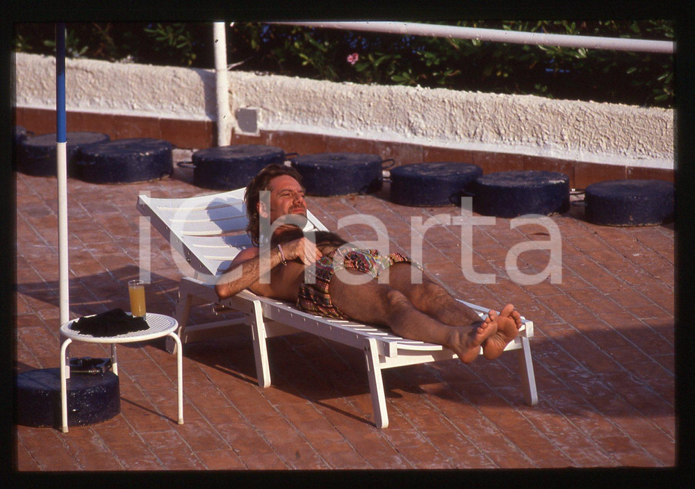 35mm vintage slide* 1990ca Tony ESPOSITO ritratto a bordo piscina (6)