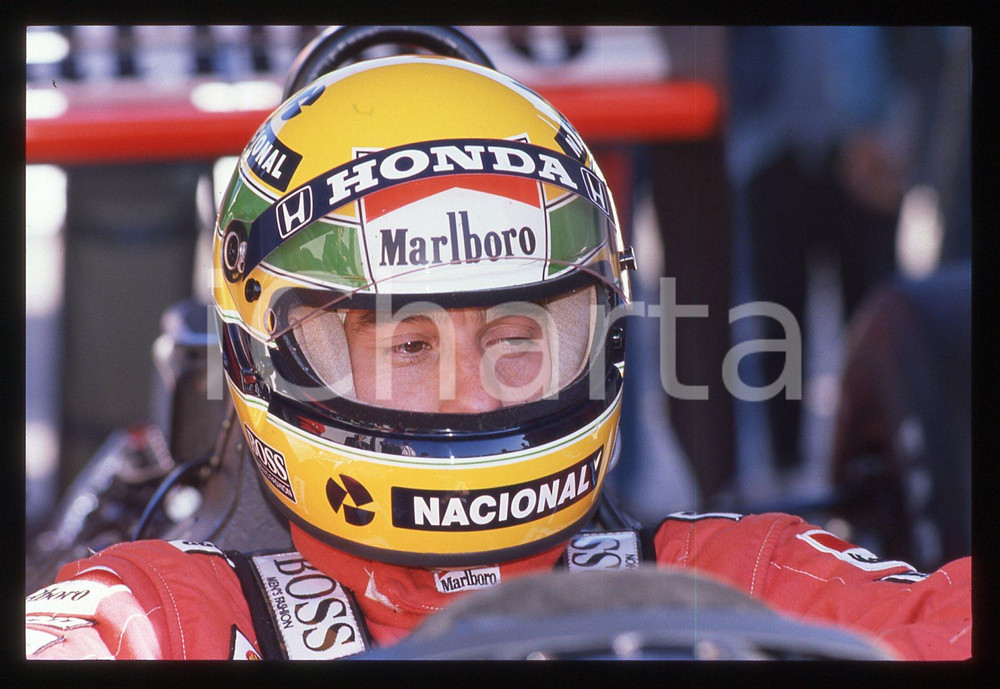Fotografia d epoca originale 35mm vintage slide 1988 IMOLA Ayrton SENNA ritratto su MCLAREN MP4/4 9 1