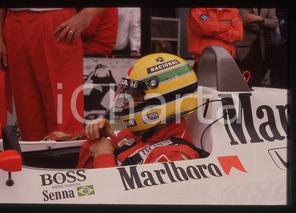 Fotografia d epoca originale 35mm vintage slide 1988 IMOLA Ayrton SENNA ritratto su MCLAREN MP4/4 18 1