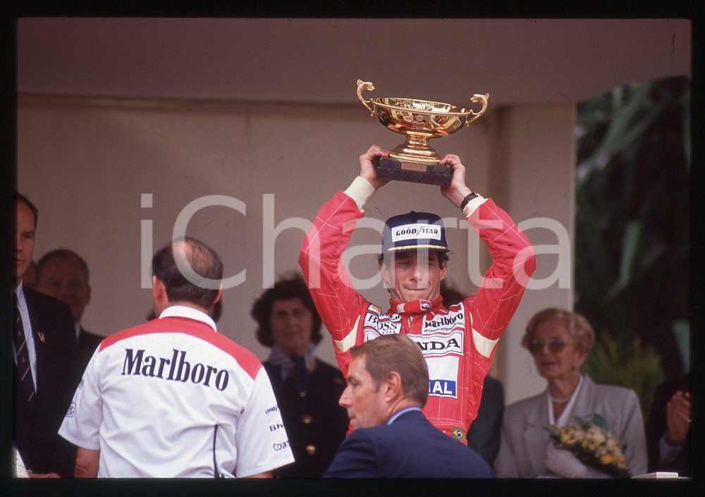 Fotografia d epoca originale 35mm vintage slide 1992 MONTECARLO Ayrton SENNA vince Gran Premio di MONACO 1