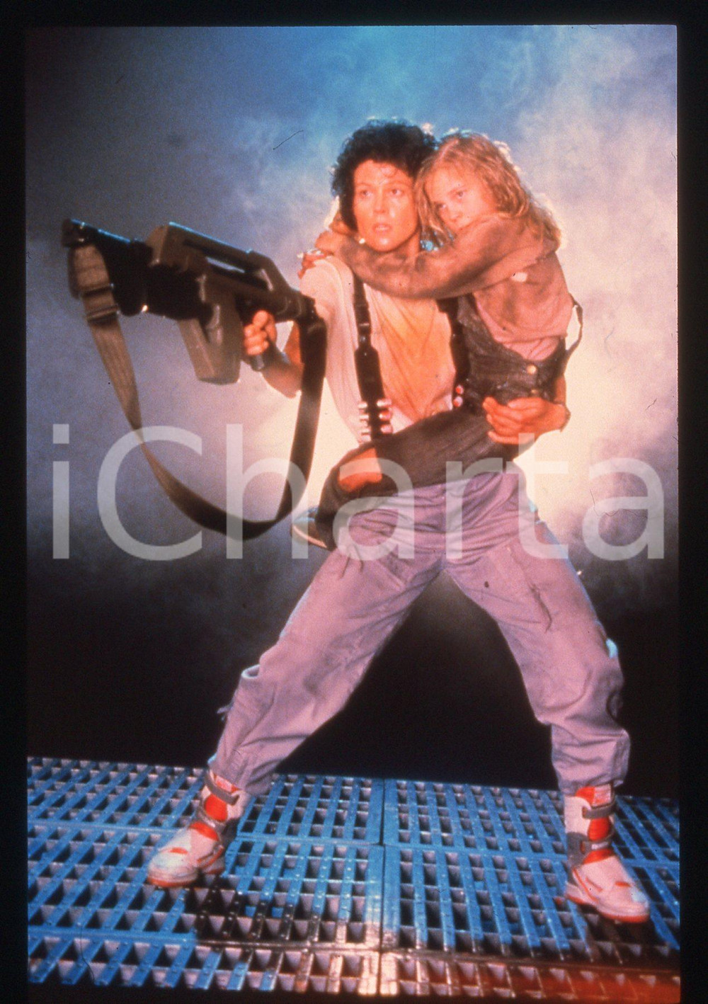 35mm vintage slide*1986 ALIENS SCONTRO FINALE - Sigourney WEAVER and Carrie HENN