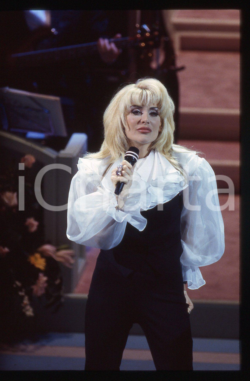 35mm vintage slide*1994 Festival SANREMO Donatella RETTORE Di notte specialmente