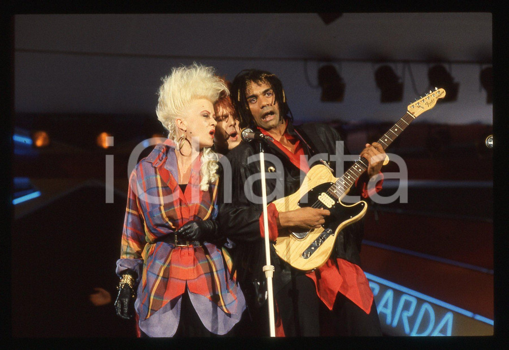 35mm vintage slide* 1985 Riva del Garda THOMPSON TWINS in concerto (6)