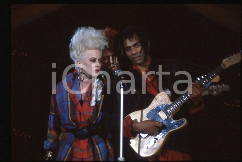 35mm vintage slide* 1985 Riva del Garda THOMPSON TWINS in concerto (7)