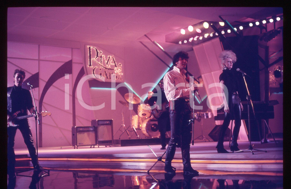35mm vintage slide* 1985 Riva del Garda THOMPSON TWINS durante il concerto (2)