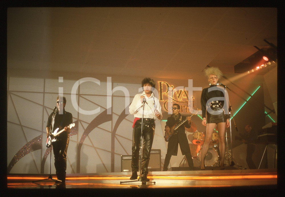 35mm vintage slide* 1985 Riva del Garda THOMPSON TWINS durante il concerto (5)