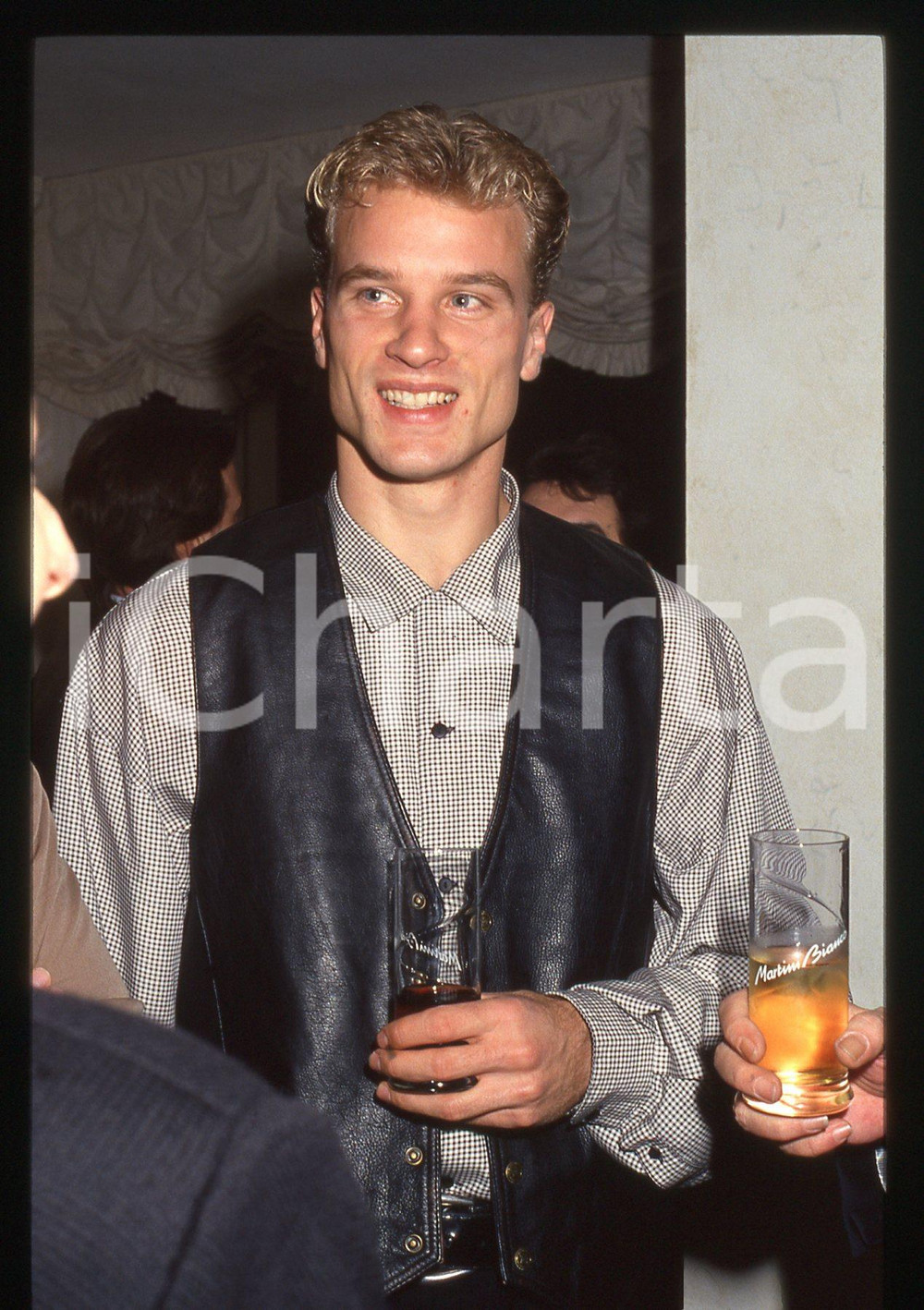 35mm vintage slide* 1990ca CALCIO Dennis BERGKAMP ritratto del giocatore