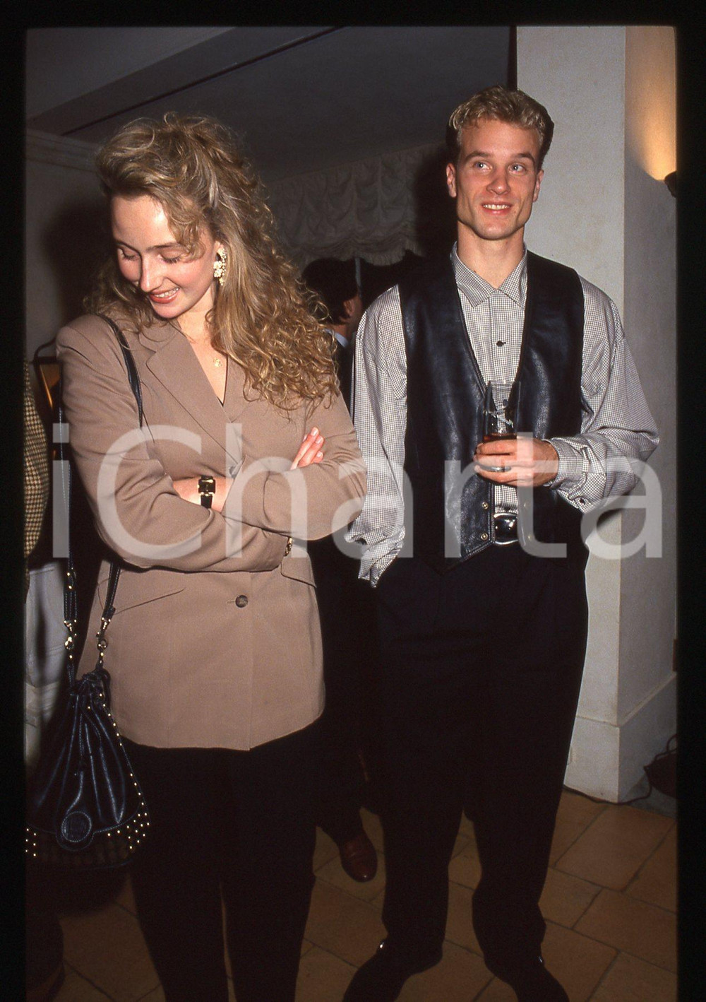 35mm vintage slide* 1990ca CALCIO Dennis BERGKAMP con Henrita RUIZENDAAL (5)