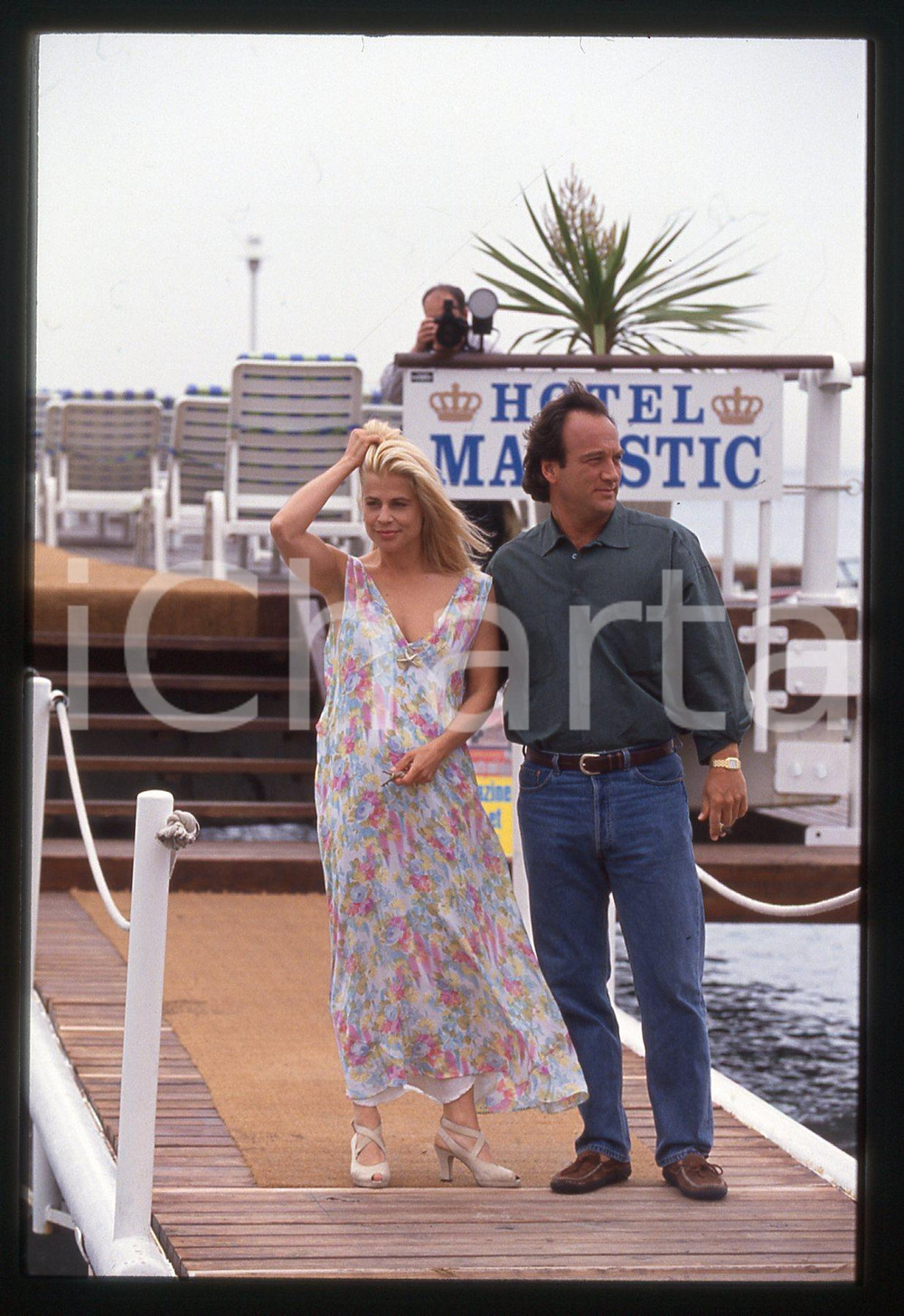 35mm vintage slide*1994 CANNES Festival Cinema Jim BELUSHI e Linda HAMILTON (15)