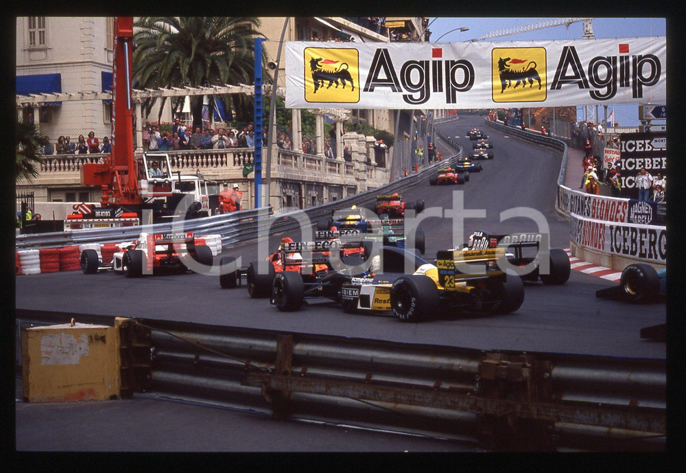 35mm vintage slide*1992 MONTECARLO F1 Gran Premio di MONACO Ferrari fuori pista