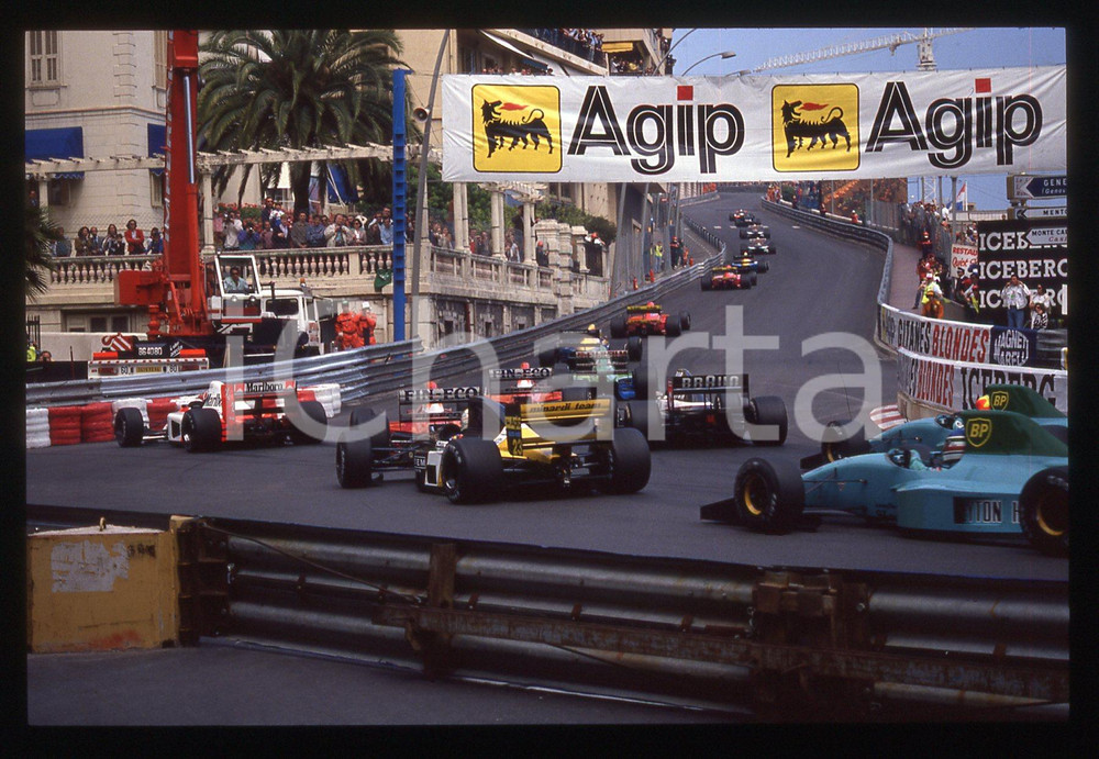 35mm vintage slide*1992 MONTECARLO F1 Gran Premio di MONACO Ferrari fuori pista*