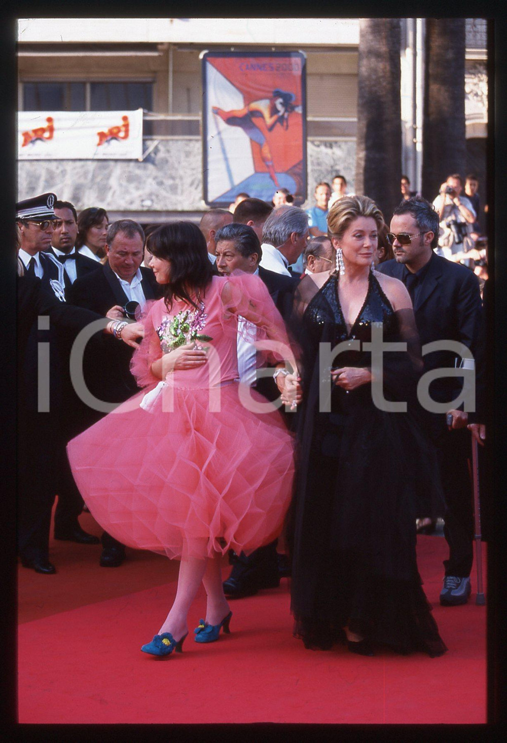 35mm vintage slide*2000 CANNES Festival del Cinema BJORK e Catherine DENEUVE (8)