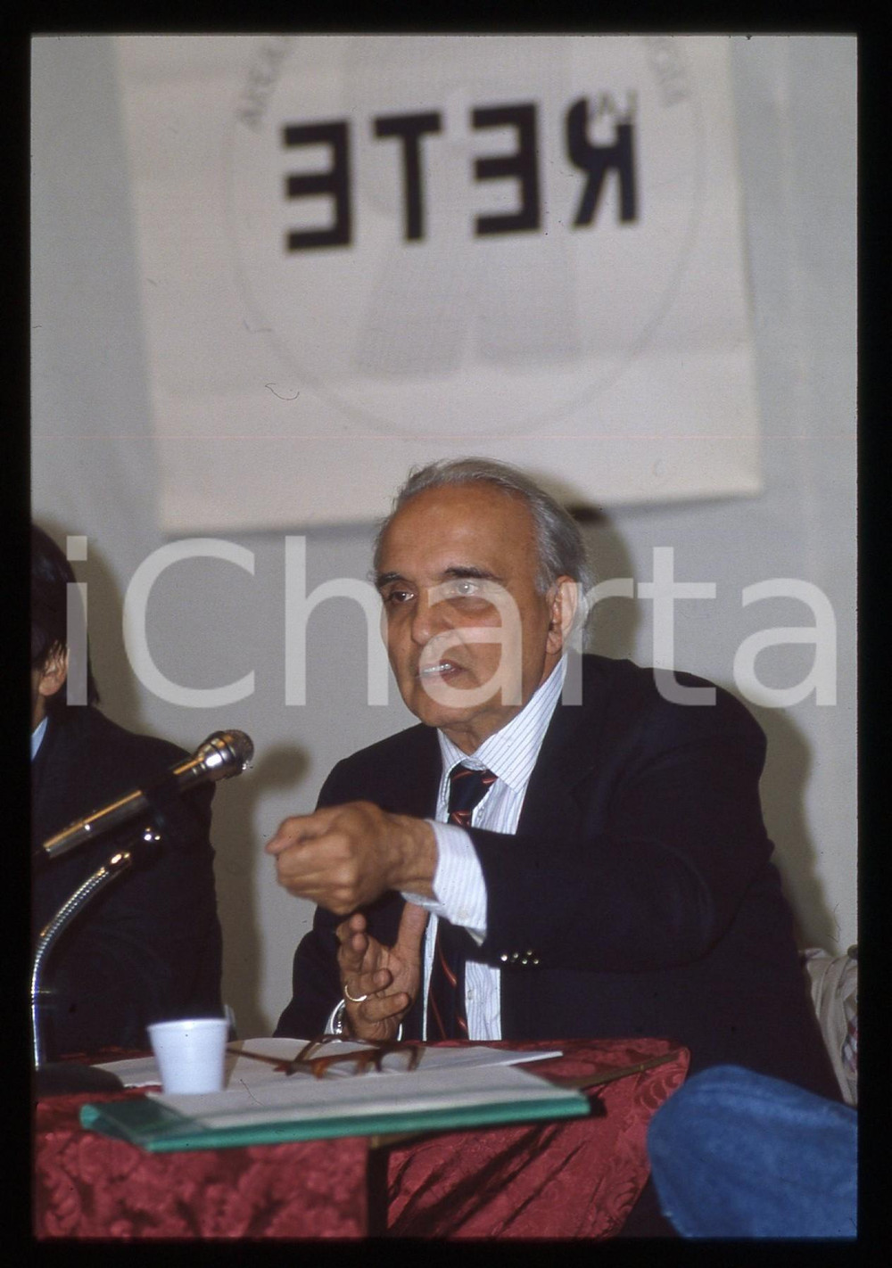 35mm vintage slide* 1995ca POLITICA LA RETE Ugo VETERE ritratto