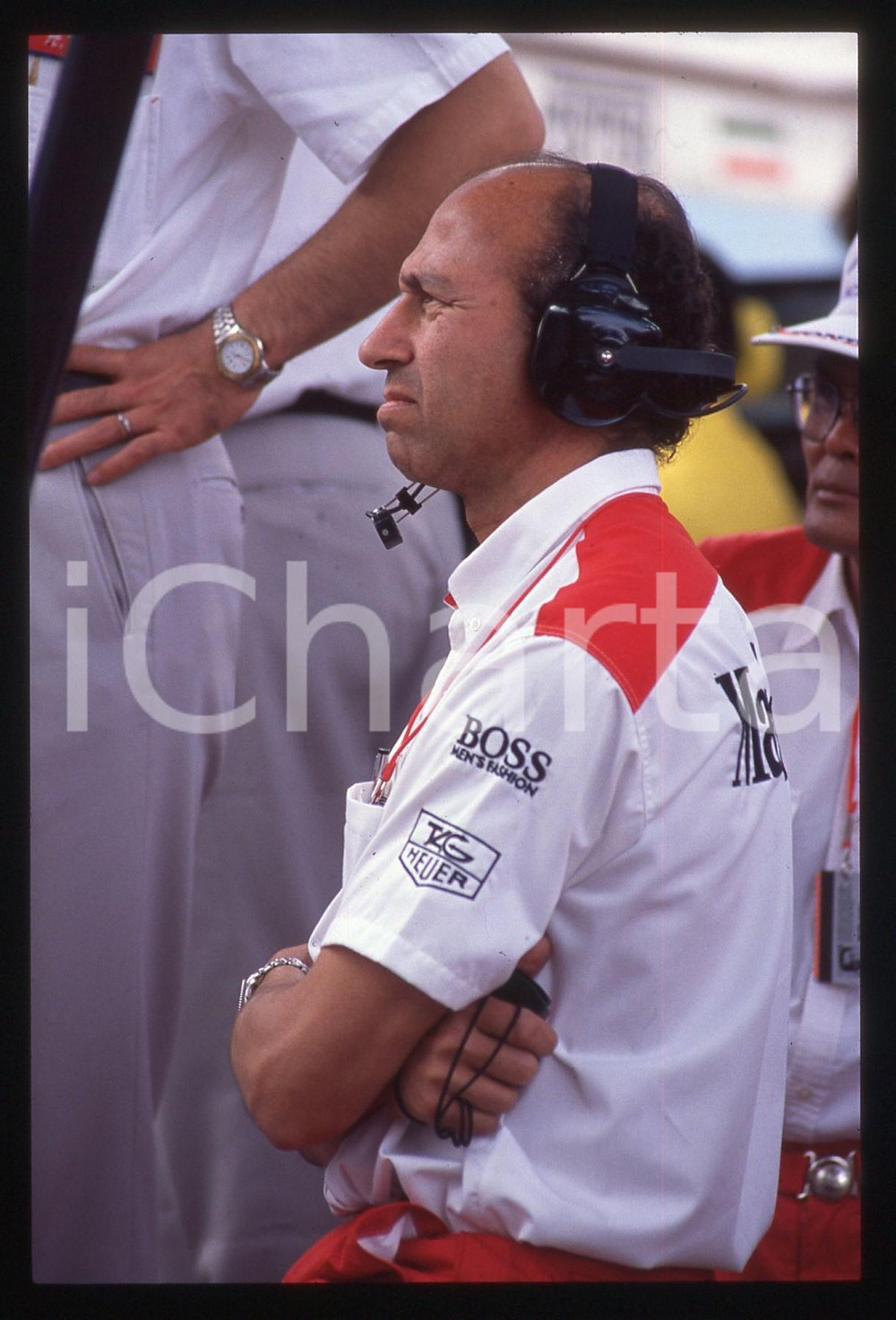 35mm vintage slide* 1990ca FORMULA 1 - Ingegnere team MCLAREN ritratto ai box*